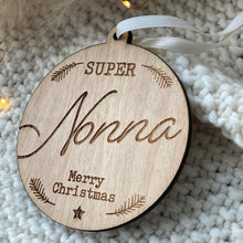 Carica l'immagine nel visualizzatore di Gallery, Pallina di Natale "SUPER" in legno Personalizzata